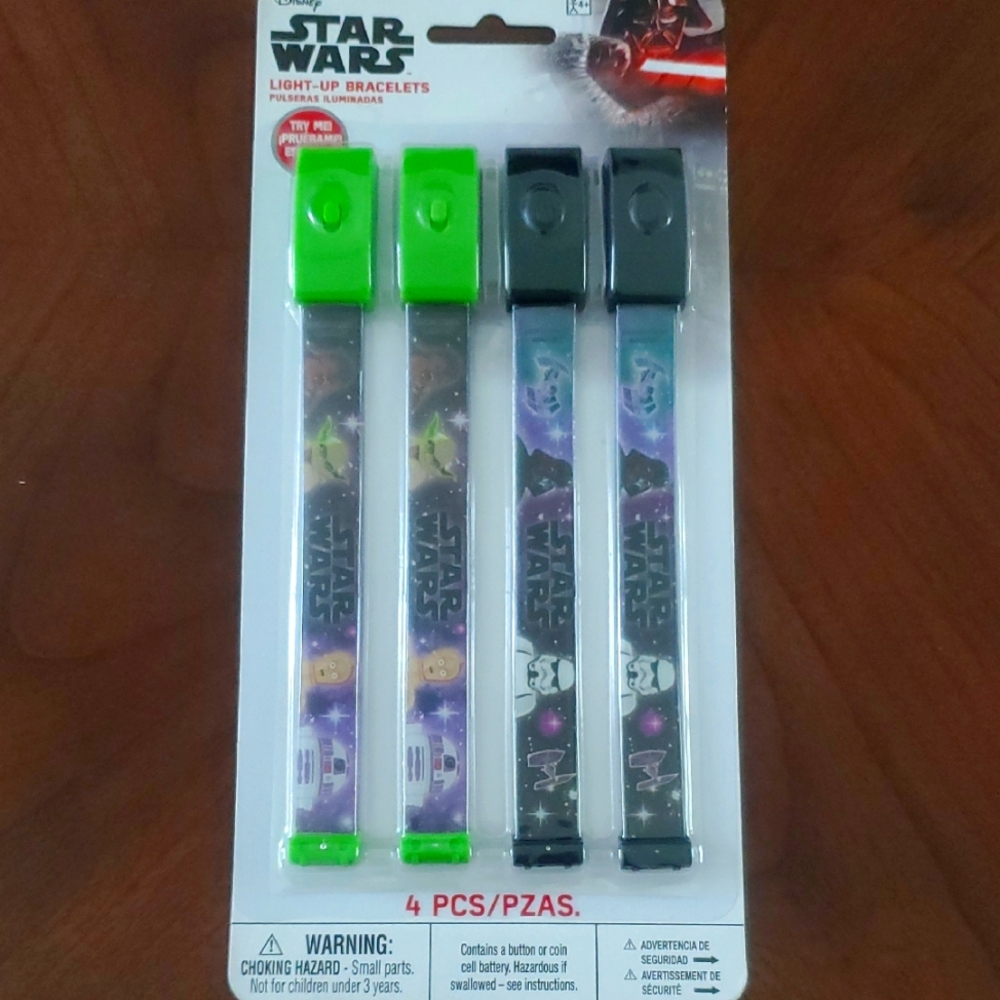 Disney Star Wars Light-Up Bracelets - Green and Black